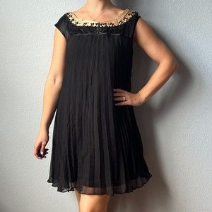 Laundry by Design 100% Silk Pleated Dress Size 6